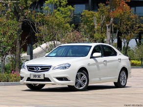 【北京】众合诚达绅宝D70现车优惠5万 欢迎您