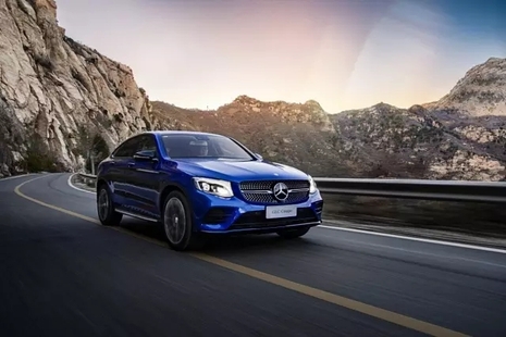 奔驰GLC轿跑SUV:秋毫之末,倾心之旅