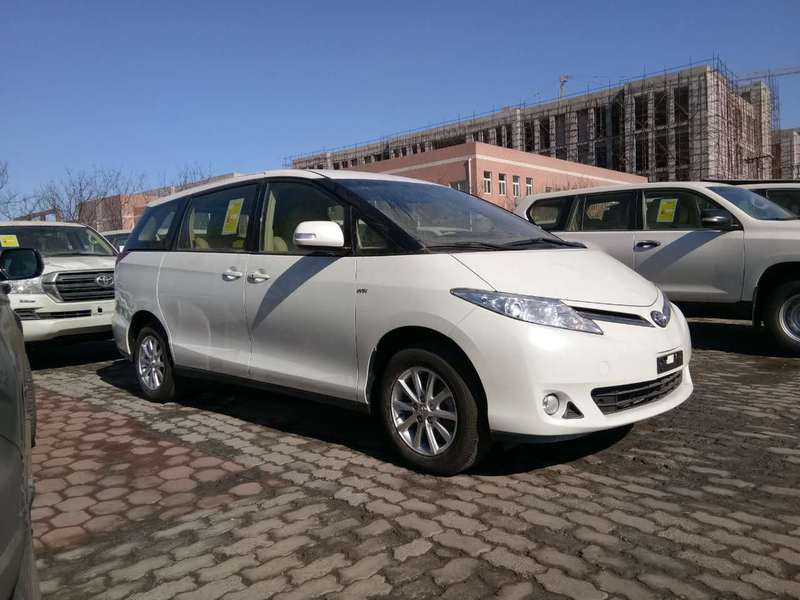 2017款大霸王丰田普瑞维亚2.