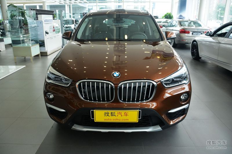 郑州西区河南驰宝汽车店面升级完毕,店内新款宝马x1车型钜惠销售,颜色